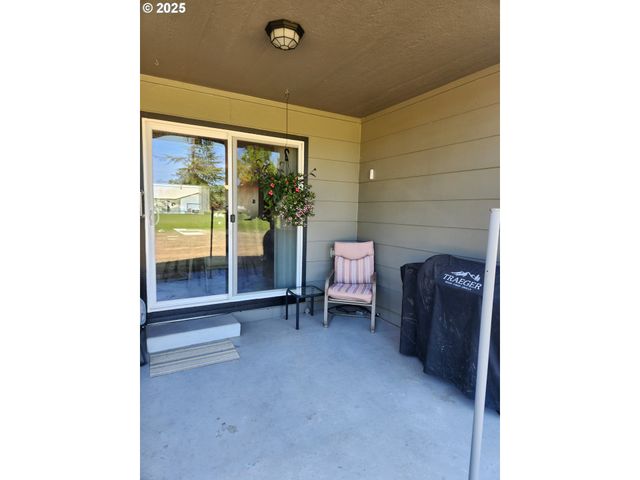 1255 PRINCETON Rd, Woodburn, OR 97071