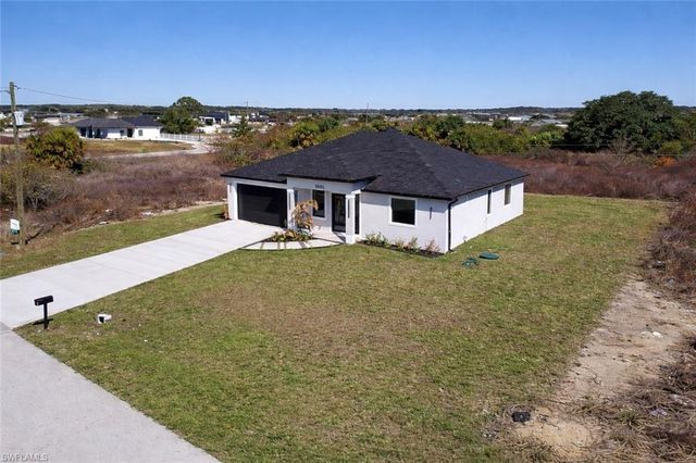 9005 Penny CIR, Labelle, FL 33935