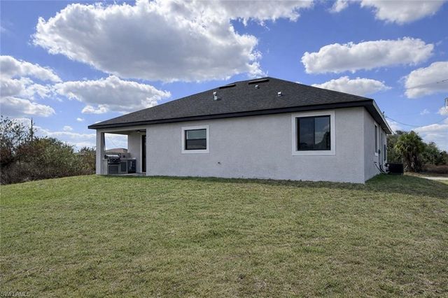 9005 Penny CIR, Labelle, FL 33935