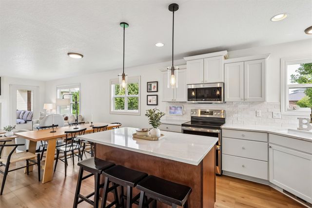 85 Broderick Drive, Waukee, IA 50263