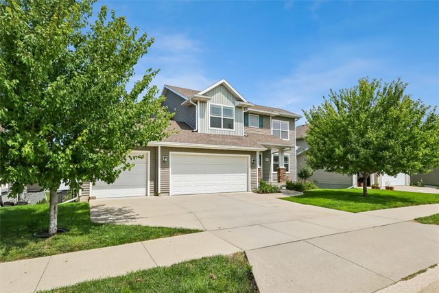 85 Broderick Drive, Waukee, IA 50263