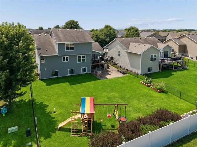 85 Broderick Drive, Waukee, IA 50263