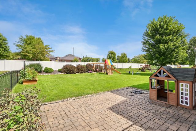 85 Broderick Drive, Waukee, IA 50263