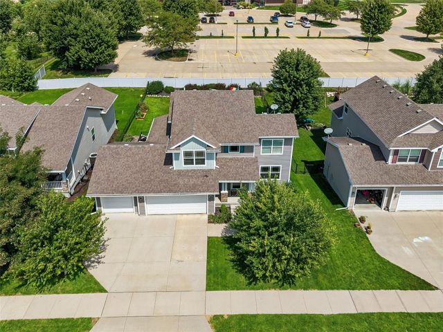 85 Broderick Drive, Waukee, IA 50263