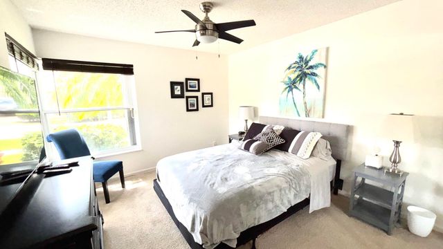 9671 Harbour Lake Circle, Boynton Beach, FL 33437