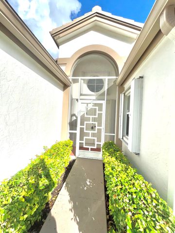 9671 Harbour Lake Circle, Boynton Beach, FL 33437