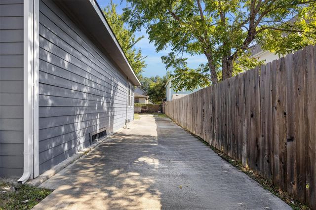 2108 Freeman Street, Houston, TX 77009