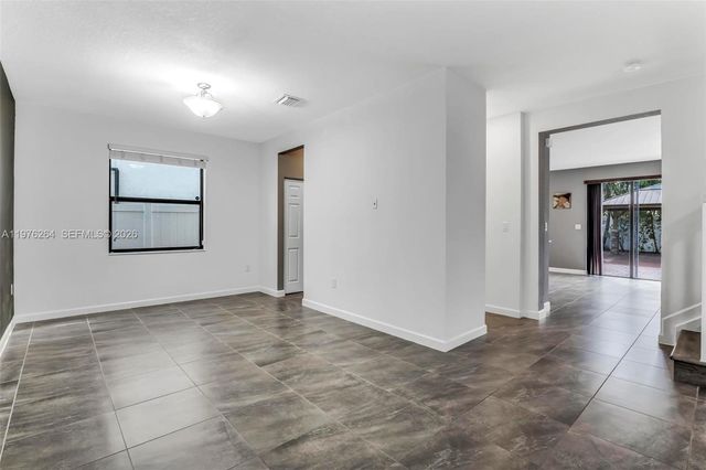 3440 W 100th Ter, Hialeah, FL 33018