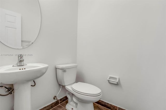 3440 W 100th Ter, Hialeah, FL 33018