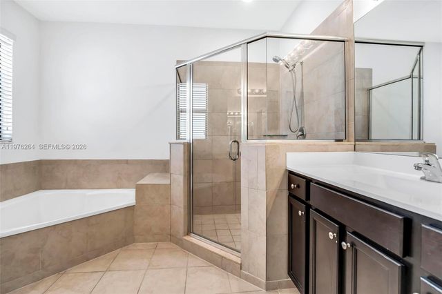 3440 W 100th Ter, Hialeah, FL 33018