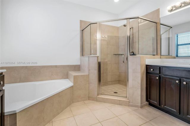 3440 W 100th Ter, Hialeah, FL 33018