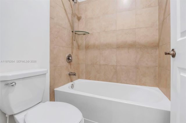 3440 W 100th Ter, Hialeah, FL 33018