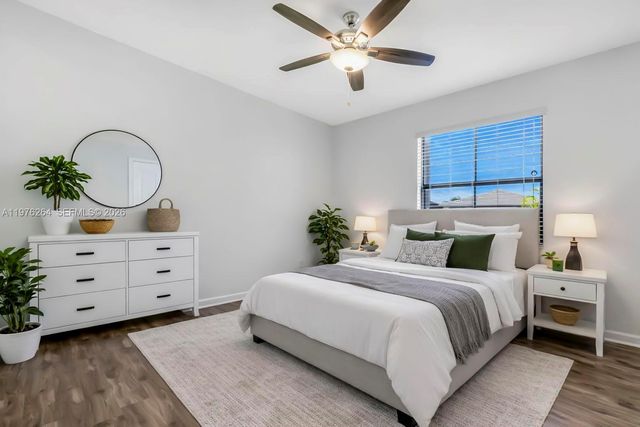 3440 W 100th Ter, Hialeah, FL 33018