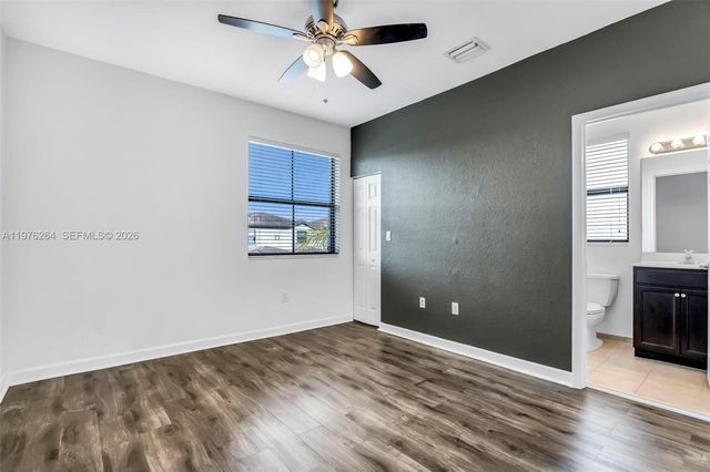 3440 W 100th Ter, Hialeah, FL 33018