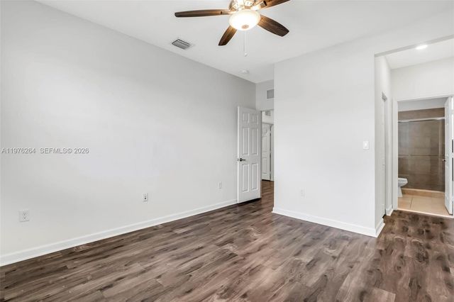 3440 W 100th Ter, Hialeah, FL 33018