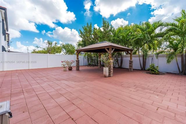 3440 W 100th Ter, Hialeah, FL 33018
