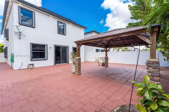 3440 W 100th Ter, Hialeah, FL 33018