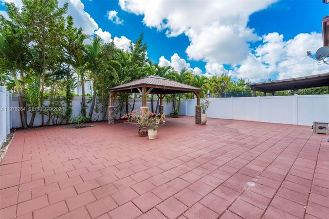 3440 W 100th Ter, Hialeah, FL 33018