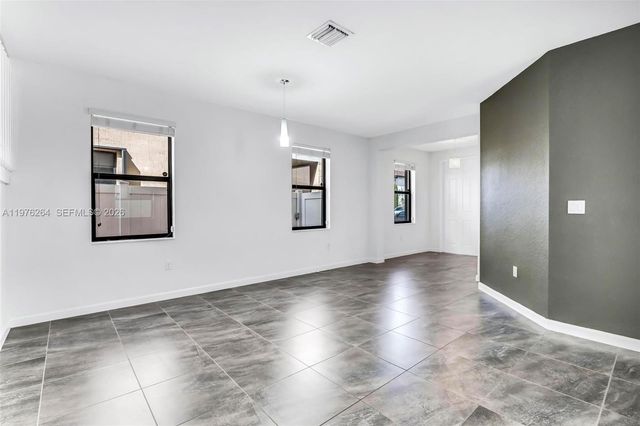 3440 W 100th Ter, Hialeah, FL 33018