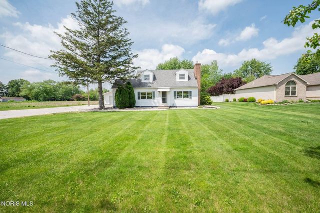 1102 S Lallendorf Road, Oregon, OH 43616