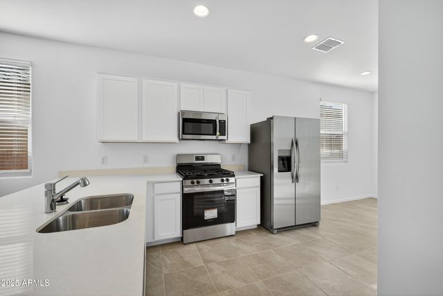 2994 E BARREL RACE Road, San Tan Valley, AZ 85140