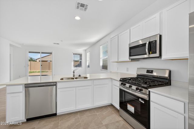 2994 E BARREL RACE Road, San Tan Valley, AZ 85140