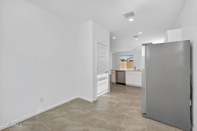 2994 E BARREL RACE Road, San Tan Valley, AZ 85140