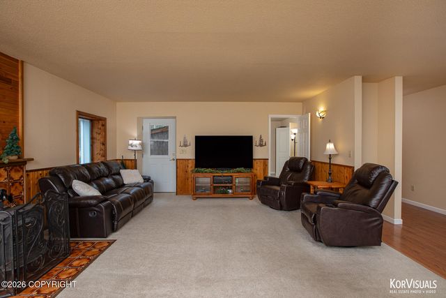 4401 Trapline Drive, Anchorage, AK 99516