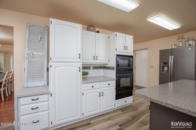 4401 Trapline Drive, Anchorage, AK 99516