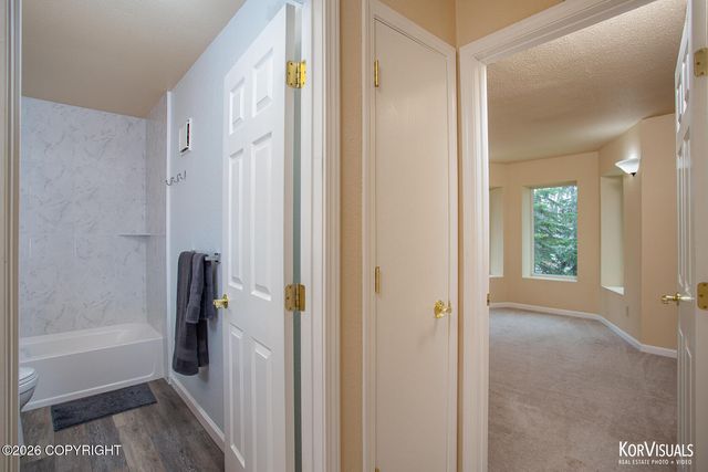 4401 Trapline Drive, Anchorage, AK 99516