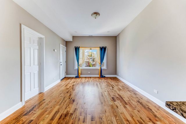 820 N Monticello Avenue, Chicago, IL 60651