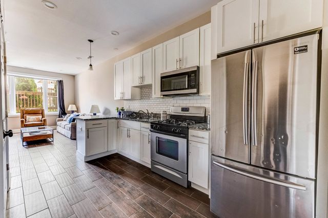 820 N Monticello Avenue, Chicago, IL 60651