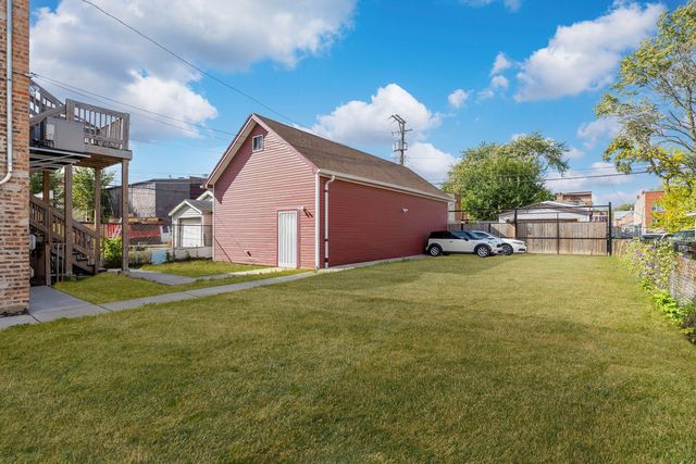 820 N Monticello Avenue, Chicago, IL 60651