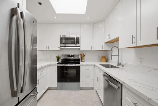 405 91st Street 27, Daly City, CA 94015