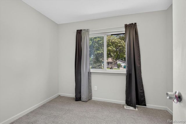 15924 Orchard Street, Romulus, MI 48174