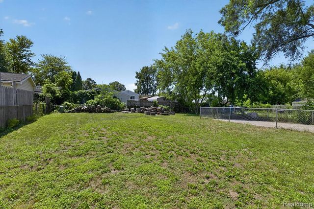 15924 Orchard Street, Romulus, MI 48174