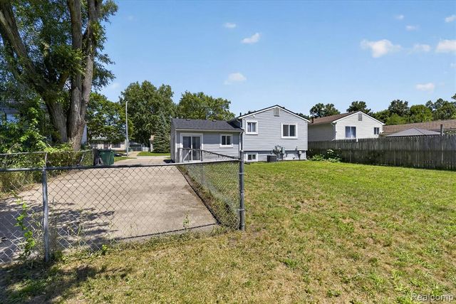 15924 Orchard Street, Romulus, MI 48174