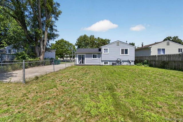 15924 Orchard Street, Romulus, MI 48174