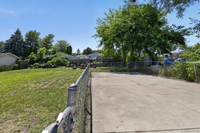 15924 Orchard Street, Romulus, MI 48174