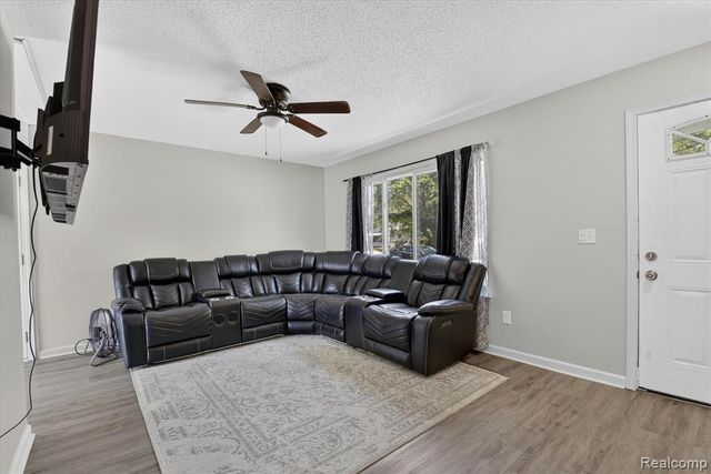 15924 Orchard Street, Romulus, MI 48174