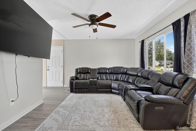 15924 Orchard Street, Romulus, MI 48174