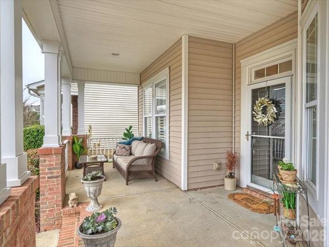 8113 Cottsbrooke Drive, Huntersville, NC 28078