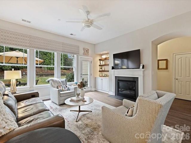 8113 Cottsbrooke Drive, Huntersville, NC 28078