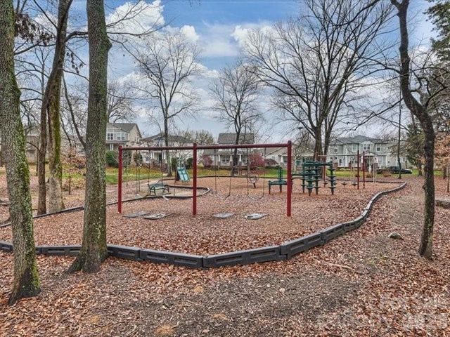 8113 Cottsbrooke Drive, Huntersville, NC 28078