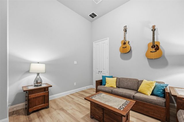 812 Heron Creek Pass, Mckinney, TX 75071