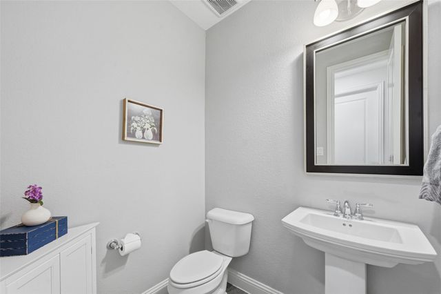 812 Heron Creek Pass, Mckinney, TX 75071