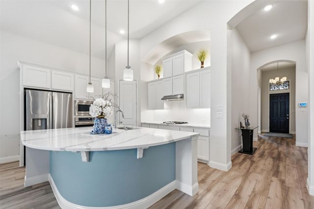 812 Heron Creek Pass, Mckinney, TX 75071