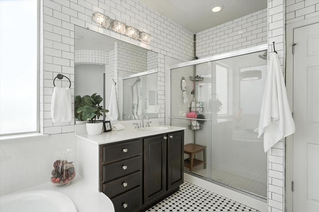 43 Vista Larga Place NE, Rio Rancho, NM 87124