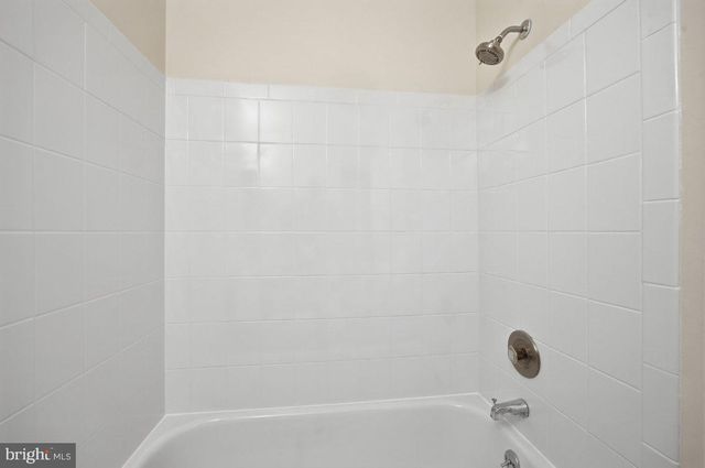 804 TIMBER CRK, Lindenwold, NJ 08021