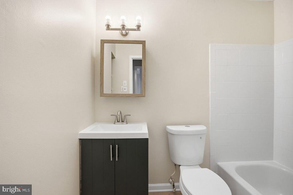 Image 15 of property listing at 804 TIMBER CRK, Lindenwold, NJ 08021